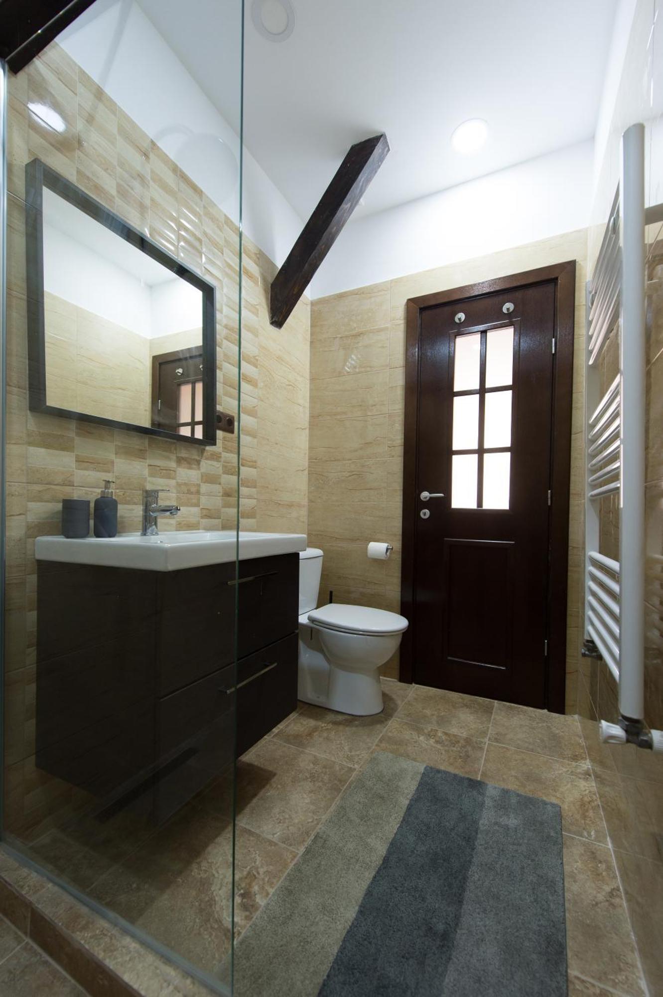 Lovely Brasov Flat With Patio And Mountain Views Braşov Exterior foto